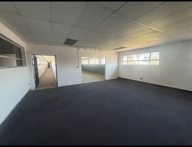 339M² INDUSTRIAL YARD TO LET IN BLACKHEATH INDUSTRIAL